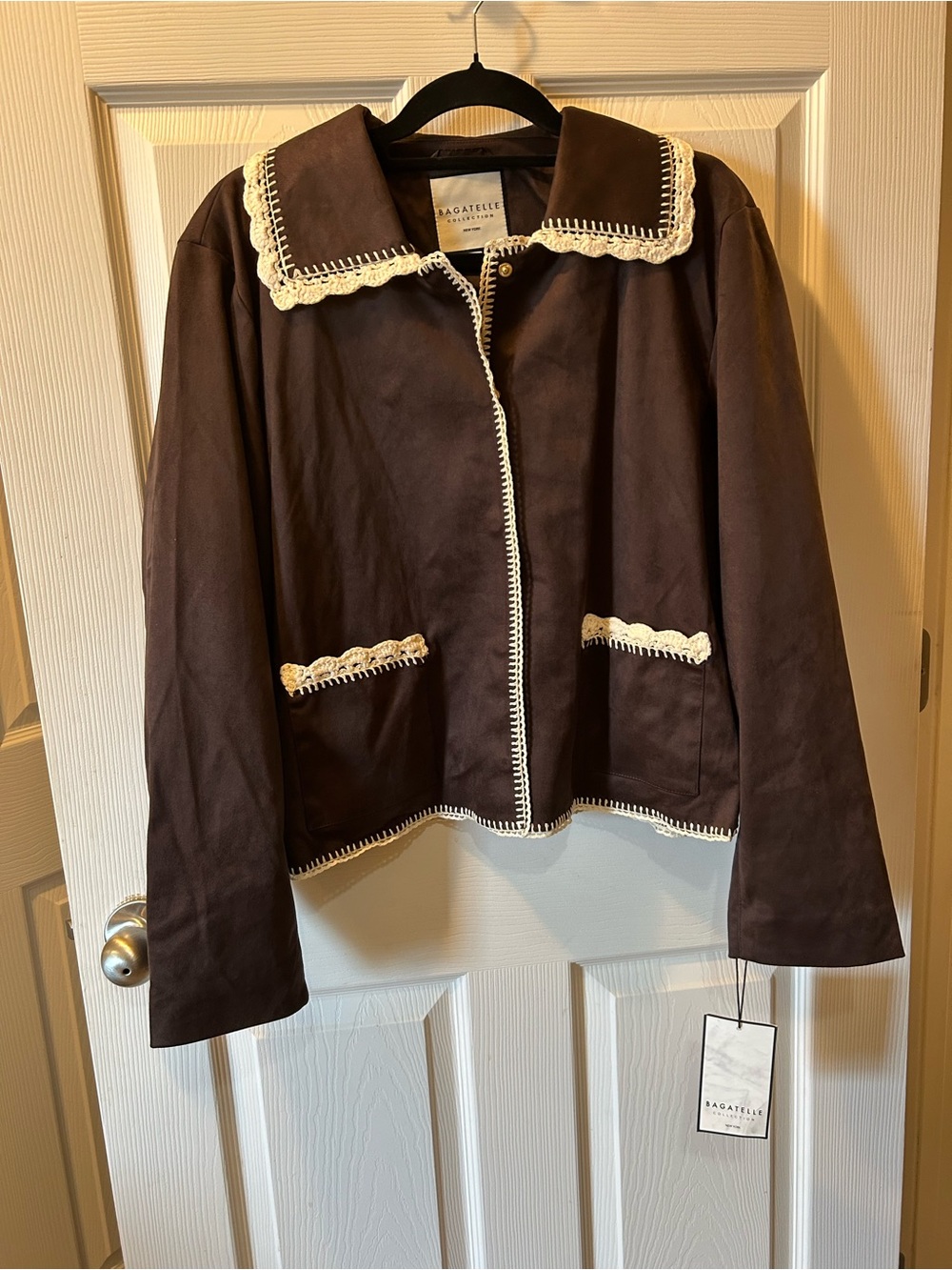 Bagatelle Collection 2X Brown Sueded Cropped Jacket with Cream Crochet Trim NWT